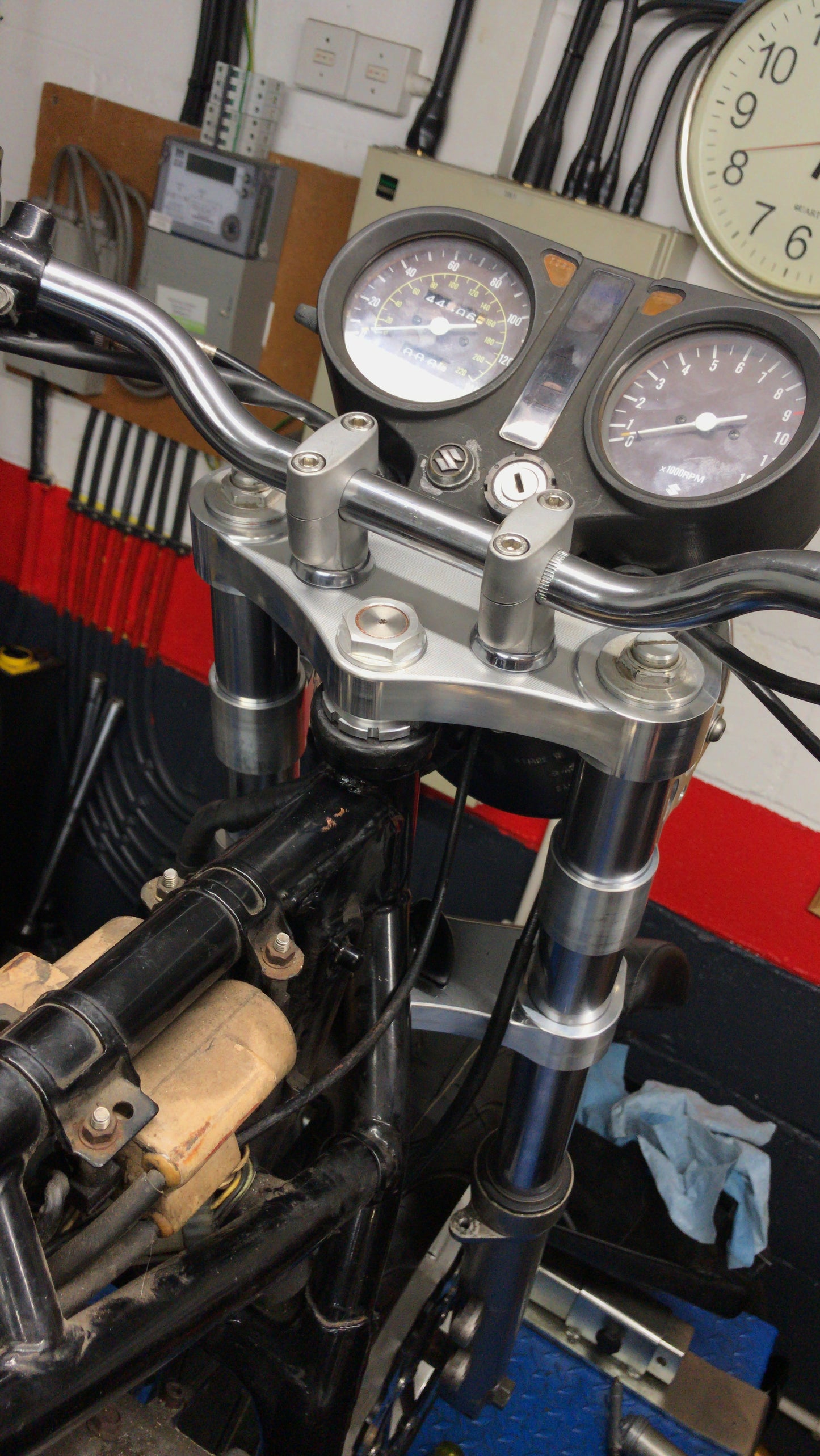 Suzuki GSF1200 Bandit (MK1 Forks) Yoke Set for conversion to GS750